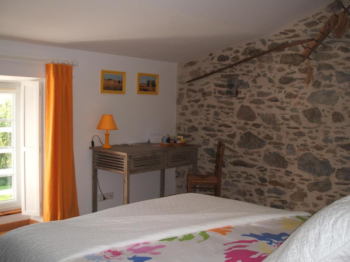 Chambres d'hôtes La Charrière Cheffois Exterior foto
