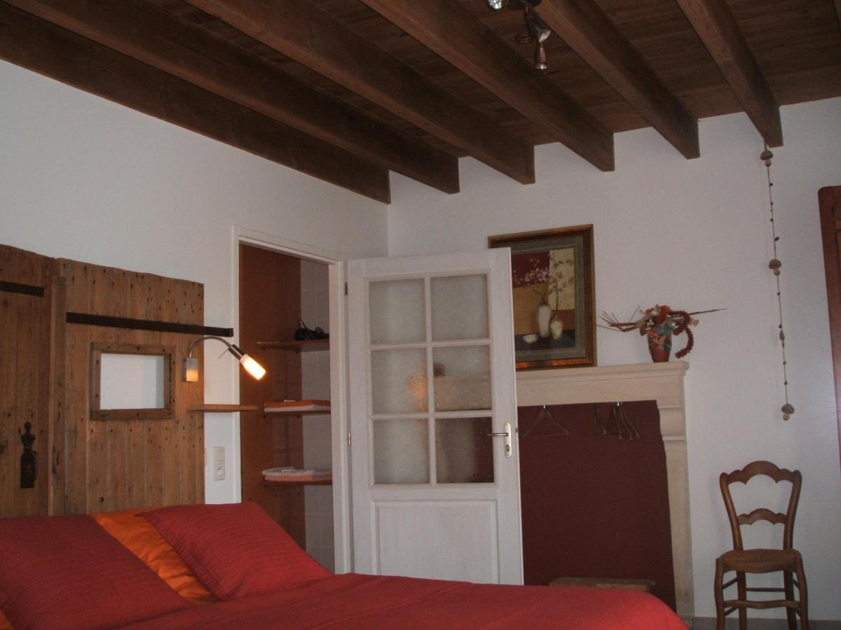 Chambres d'hôtes La Charrière Cheffois Exterior foto