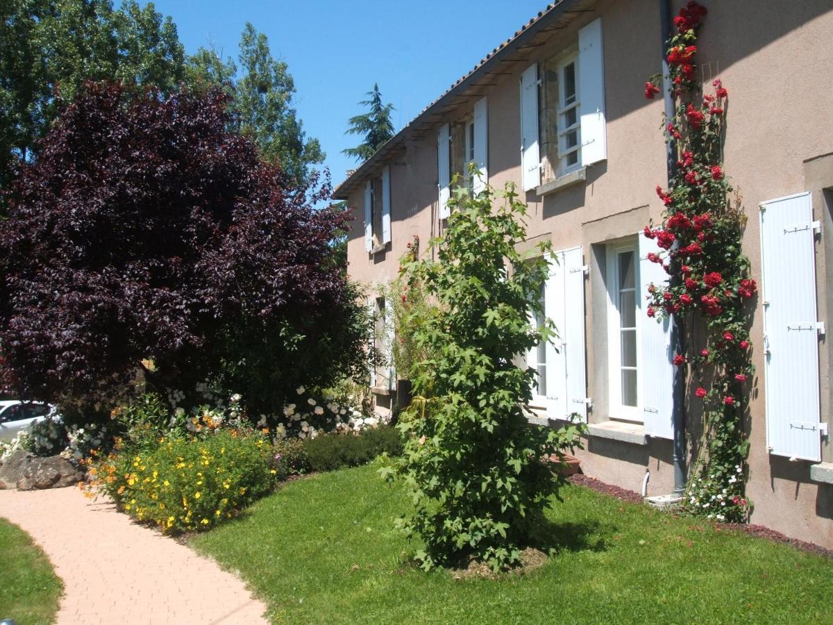 Chambres d'hôtes La Charrière Cheffois Exterior foto
